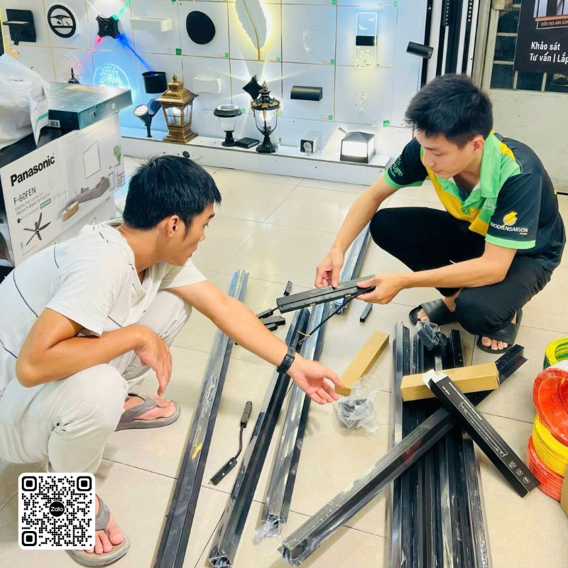 ĐÈN RAY NAM CHÂM AKIMI – GIẢI PHÁP CHIẾU SÁNG ĐỘT PHÁ CHO KHÔNG GIAN HIỆN ĐẠI